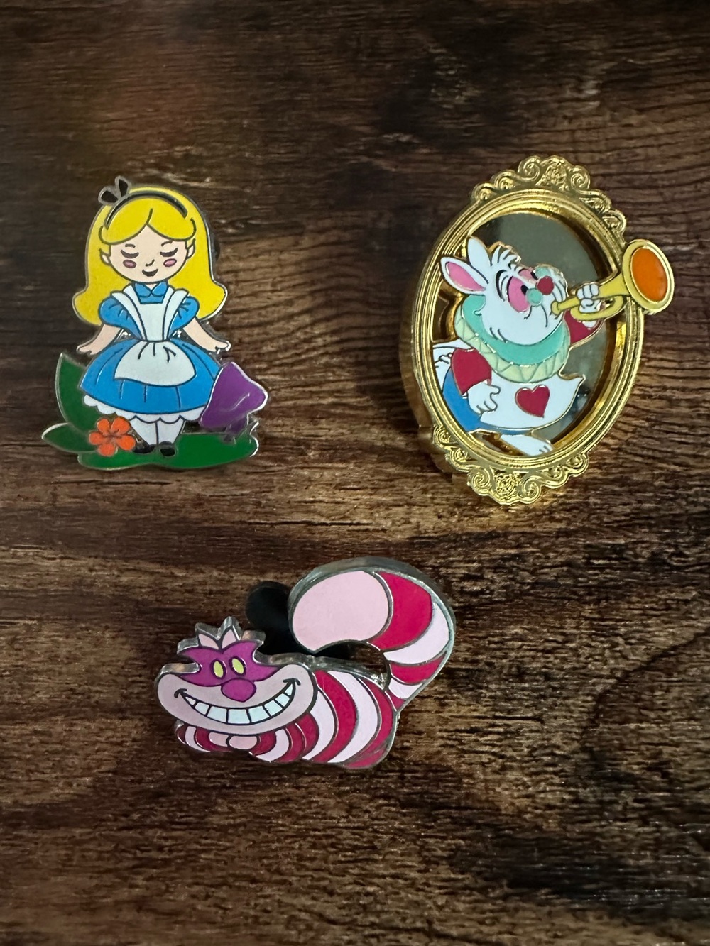 Alice in Wonderland Disney Pins Lot — Alice, White Rabbit & Cheshire Cat